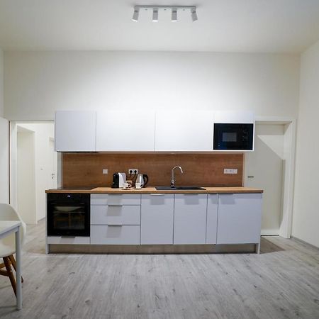 Lucy'S Apartments 2 Оломоуц Екстер'єр фото