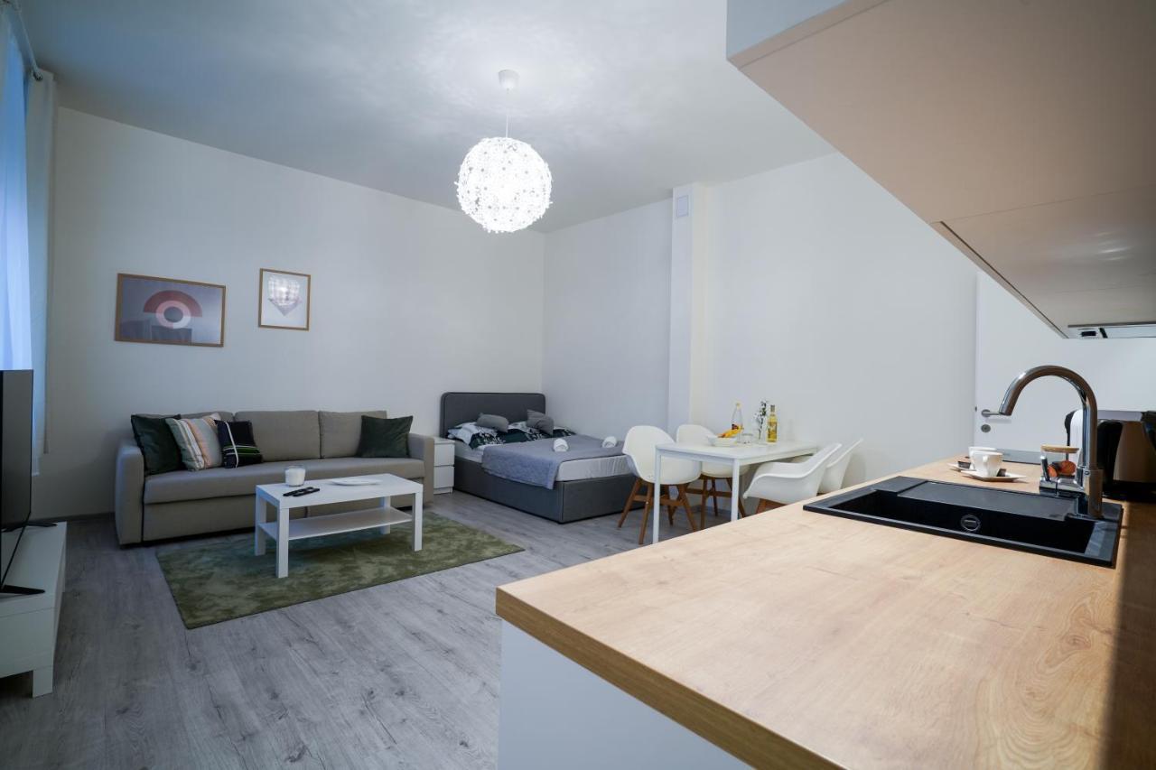 Lucy'S Apartments 2 Оломоуц Екстер'єр фото